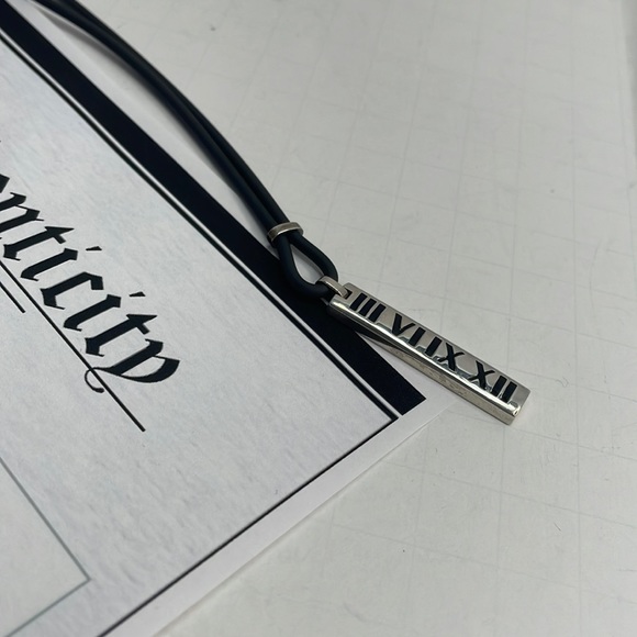 Authentic Tiffany & Co sterling Silver Bar & cord Necklace with COA - Picture 2 of 9